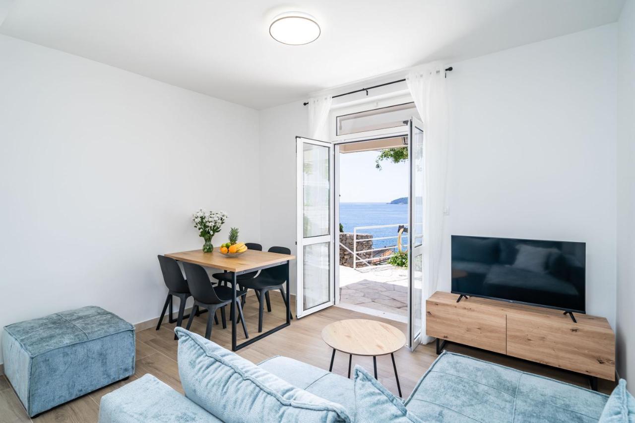 Apartments Nina & Paula - Apartment Nina Stikovica Екстер'єр фото